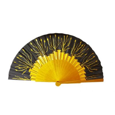 Creatie van unieke handgeschilderde en aanpasbare ventilatoren