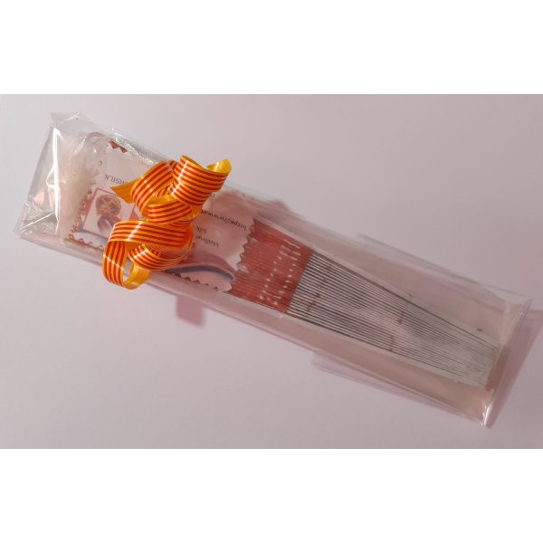 Handgetekende en handgeschilderde satijnen waaier "my lovely hummingbird".