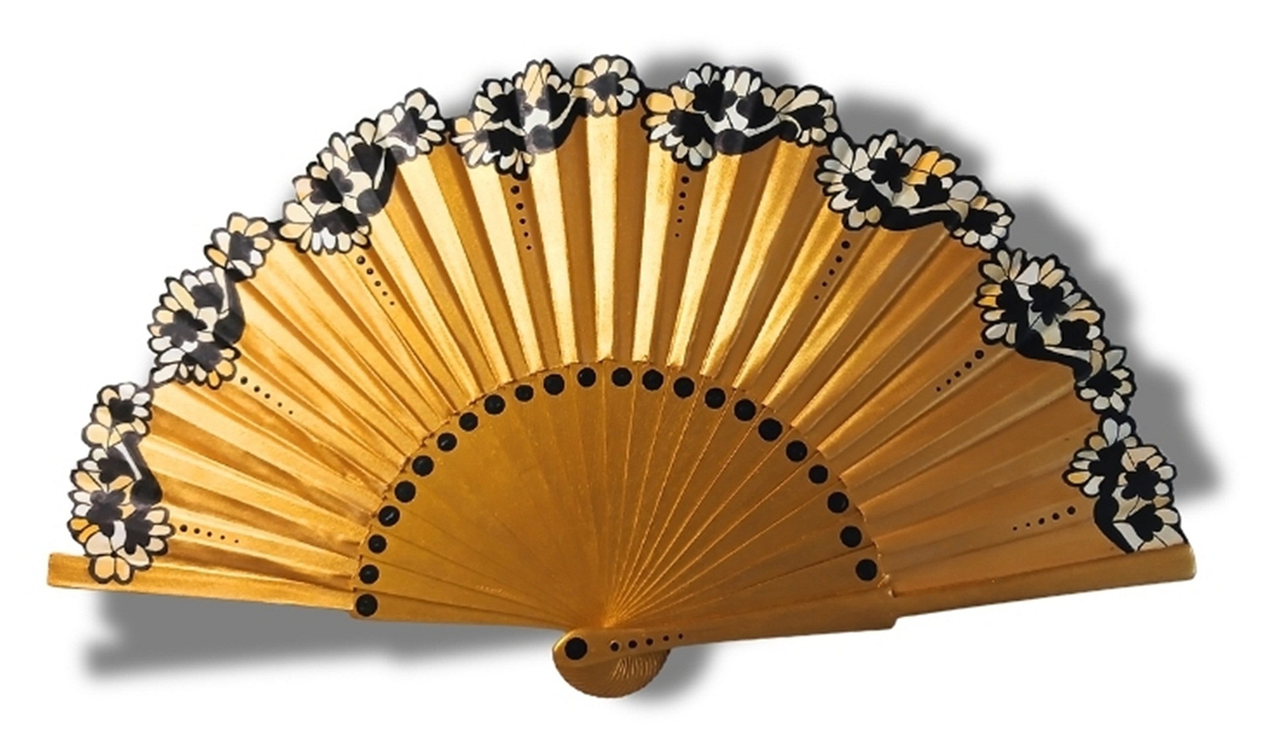 Éventail en soie doré peint à la main motif floral.