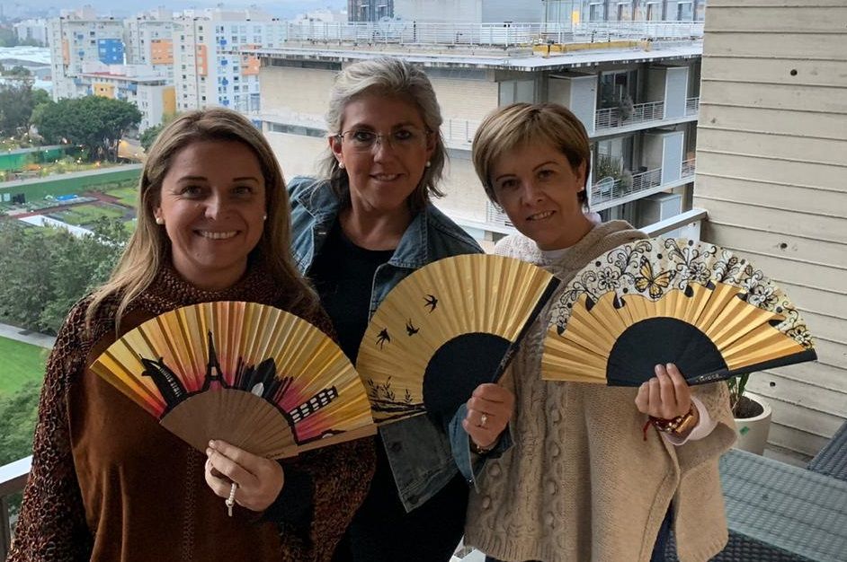 Handgetekende en handgeschilderde katoenen satijnen waaier "Liberty