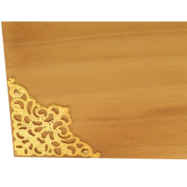 Houten kistje met glazen deksel. Model : honing hart.