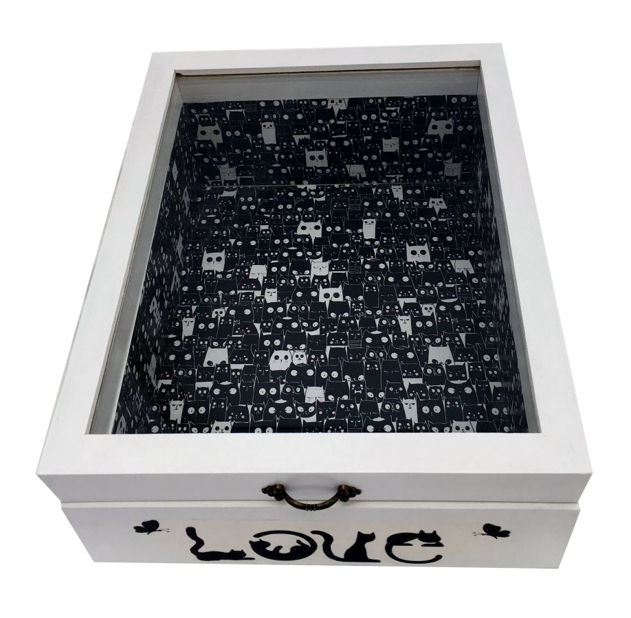 Houten doos met glazen deksel. Model : love cat