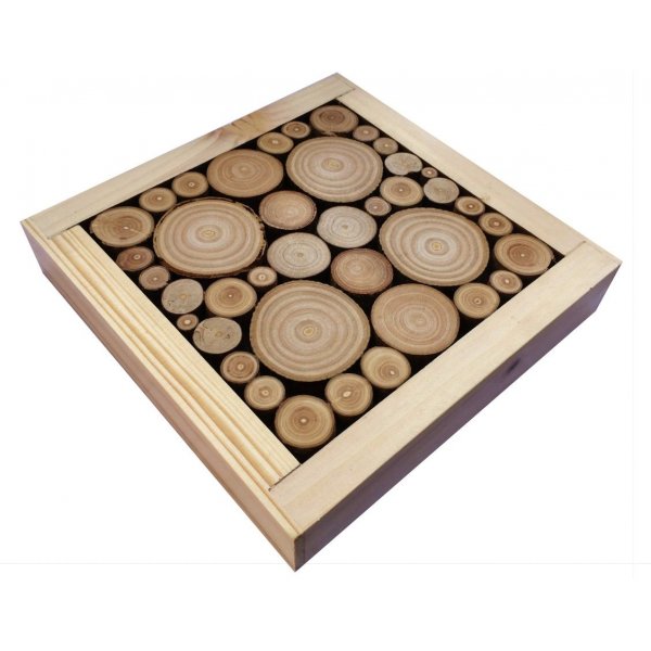 Tafelmat in laurier / hazelnoot houtblokken, omkeerbaar in een kopje met jacquard hart decoratie