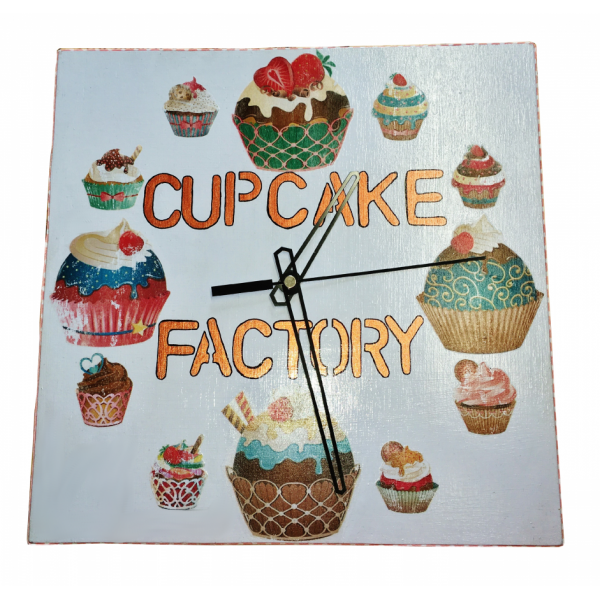 Houten klok carrer model "cup-cake 