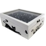 Houten doos met glazen deksel. Model : love cat