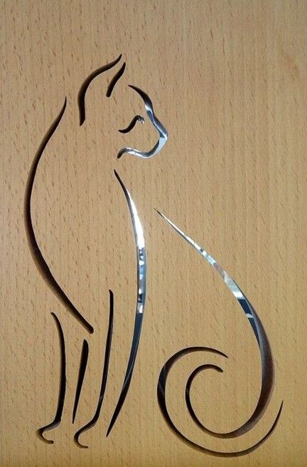 Kattenfiguur ten voeten uit
