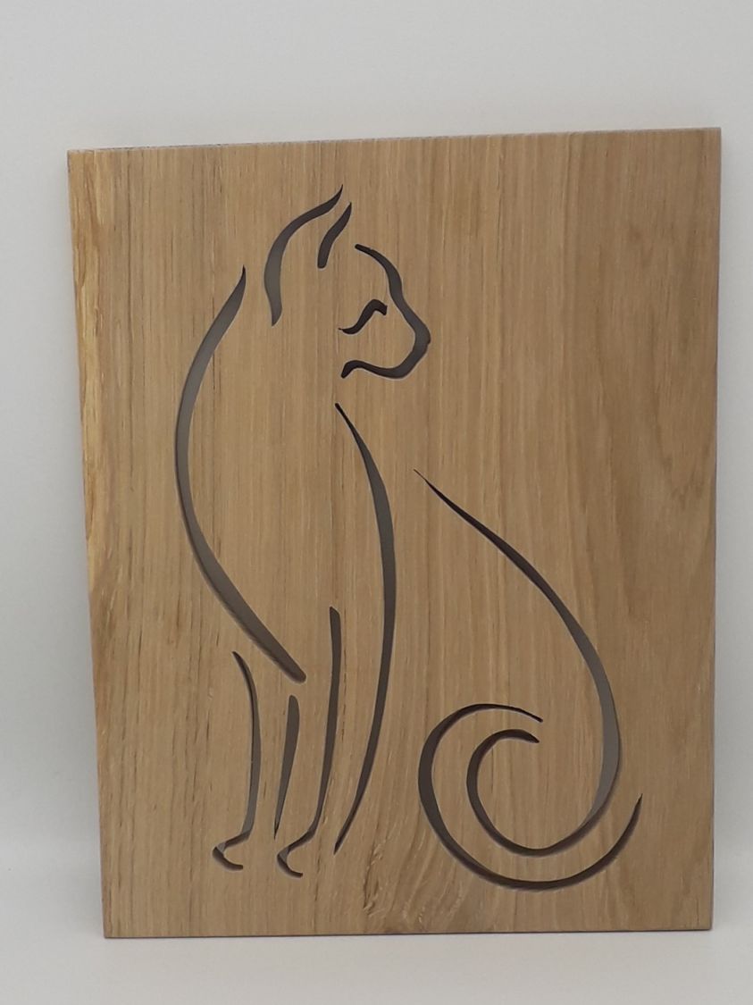 Kattenfiguur ten voeten uit