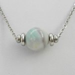 Solitaire ketting met groene agaatsteen en roestvrijstalen kralen