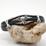 Olifantenarmband aan zwart lederen koorden