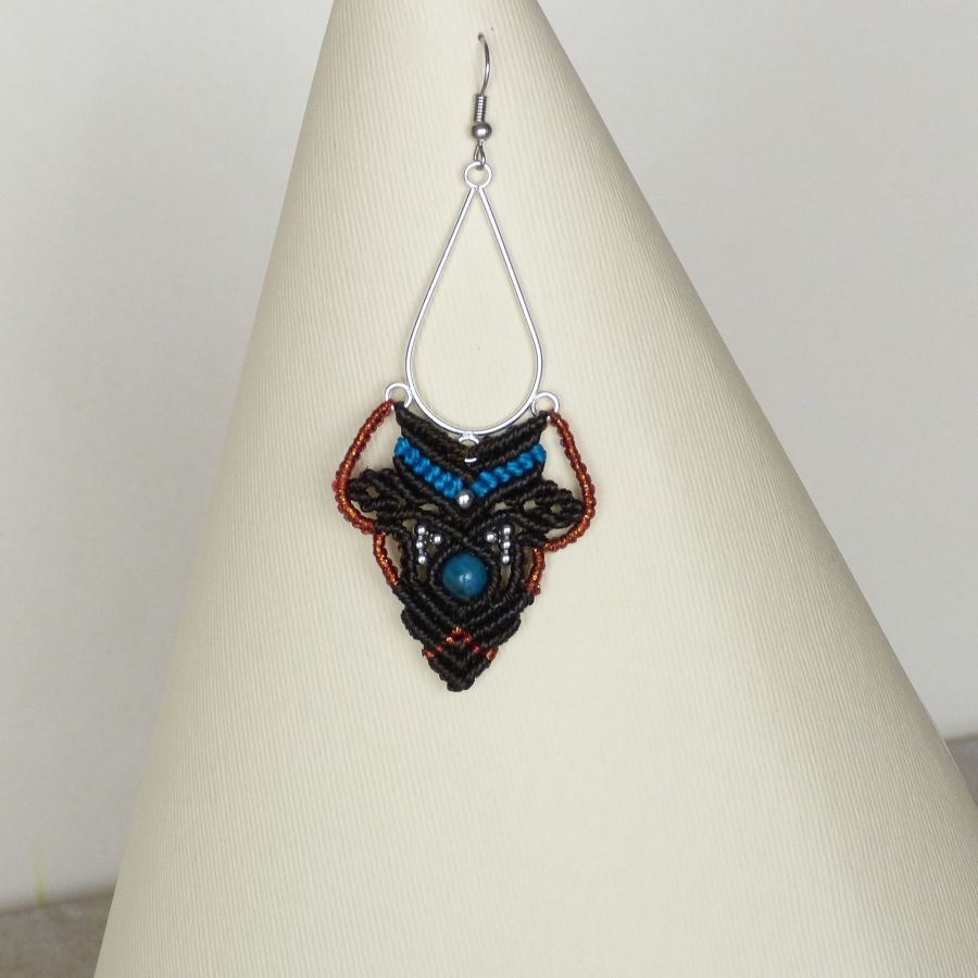 Oorbellen in micro-macramé bruin, turkoois blauw, koper
