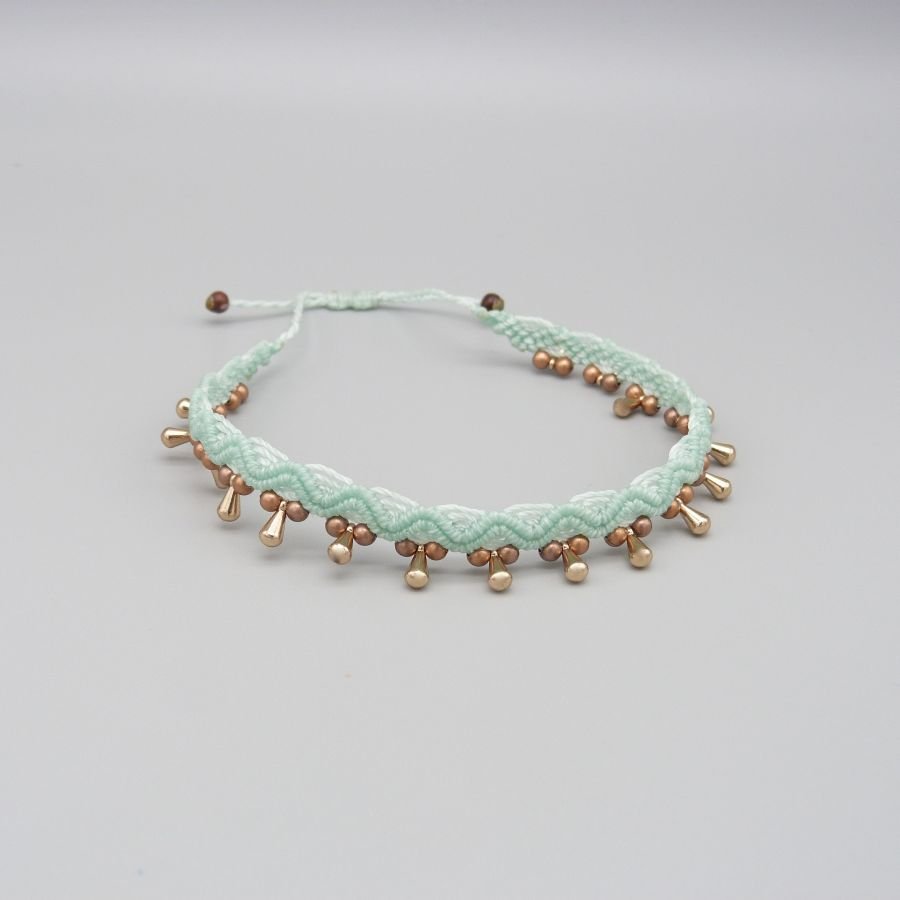 Enkelbandje in micro-macramé "water mint groen