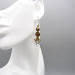 Paar gouden micro-macramé oorbellen 