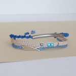 3 in 1 micro-macramé armband in blauw en beige zand