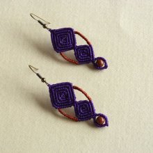 Micro macramé oorbellen, paars