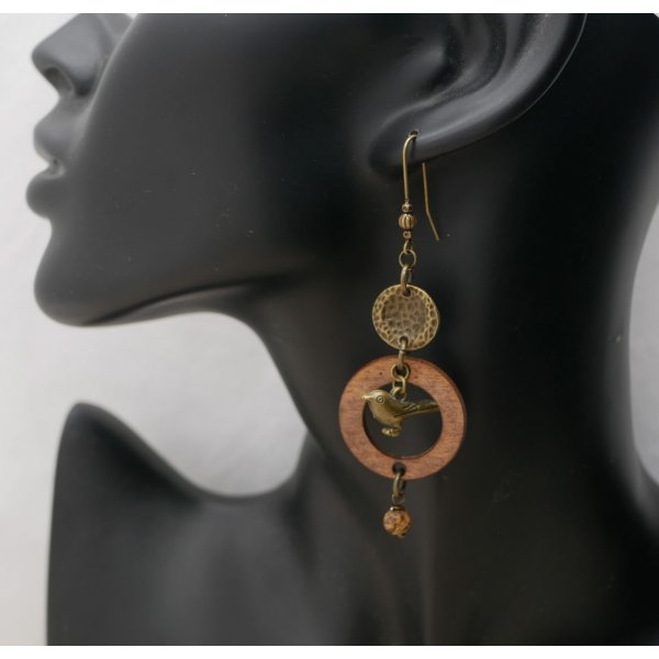 Houten oorbellen met messing vogels