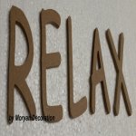 Decoratieve houten letter RELAX