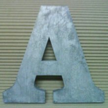 Zink 3D reliëfletter CLARENDON BOLD