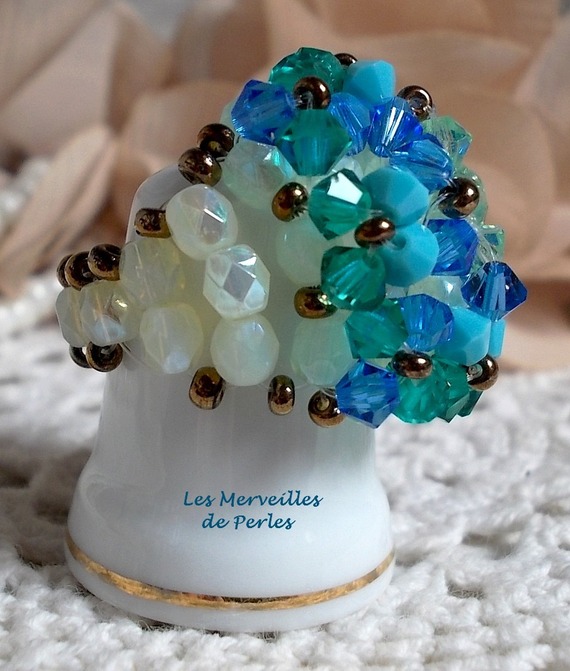 Aquamarijn ring met Swarovski kristal facetten en spinners