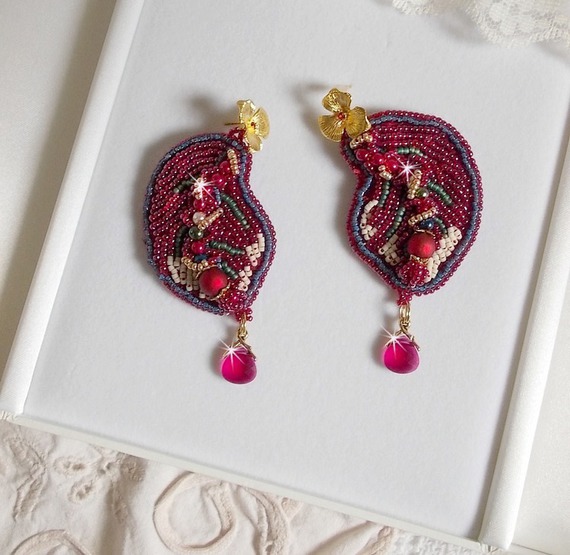 BO Enchantement d'Automne geborduurd met Swarovski-kristallen, parels en rocailles
