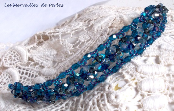 Belle de Nuit armband met bohemian glasfacetten en Swarovski kristallen tolletjes