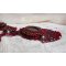 Rubby One ketting geborduurd met Swarovski kristallen en een keramische cabochon