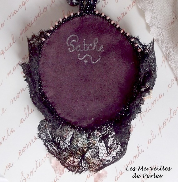 Hanger ketting Marquise geborduurd met parels, een zeer mooie kant, een weelderig juweel 