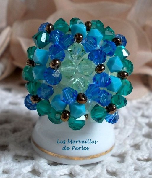 Aquamarijn ring met Swarovski kristal facetten en spinners