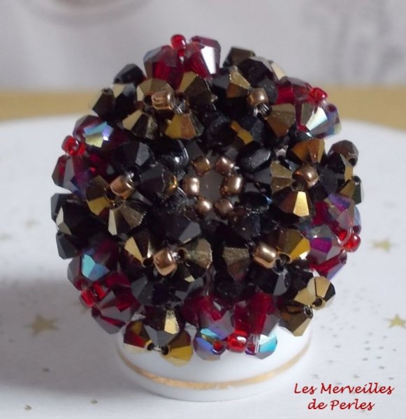 Fantasia ring met facetten en draaiende toppen in Swarovski kristal