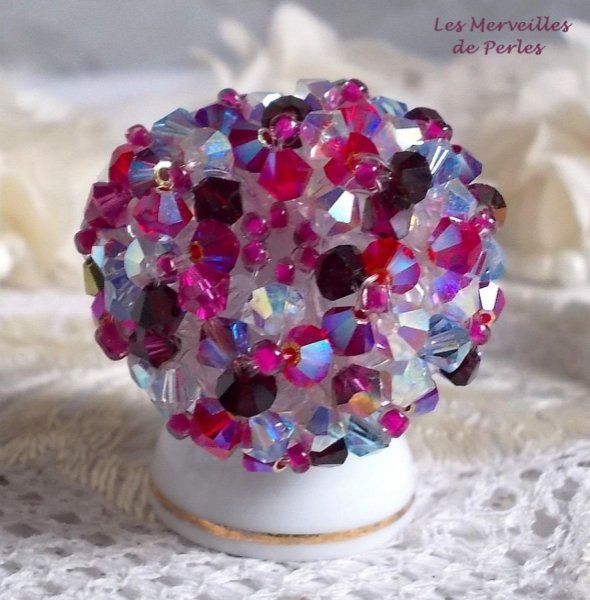 Roze stekelring met Swarovski kristalfacetten en spinners