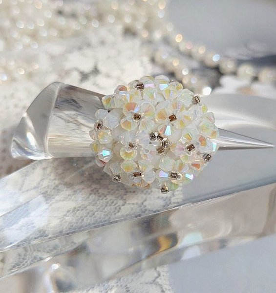 Kristallen ring met Swarovski kristalfacetten en spinners