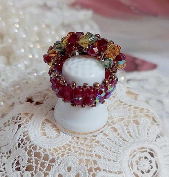 Iroise ring met facetten, draaiende toppen en een Swarovski kristallen shuttle