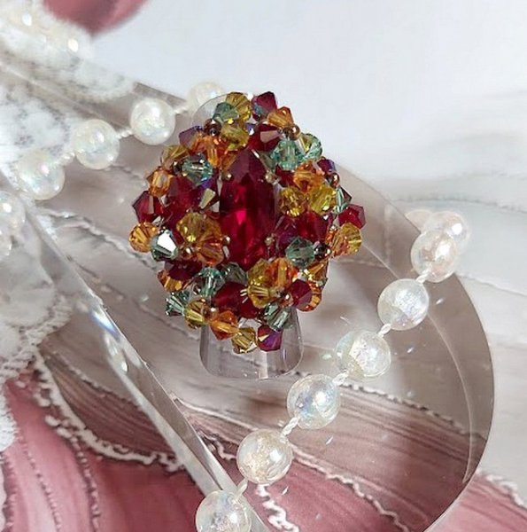 Iroise ring met facetten, draaiende toppen en een Swarovski kristallen shuttle