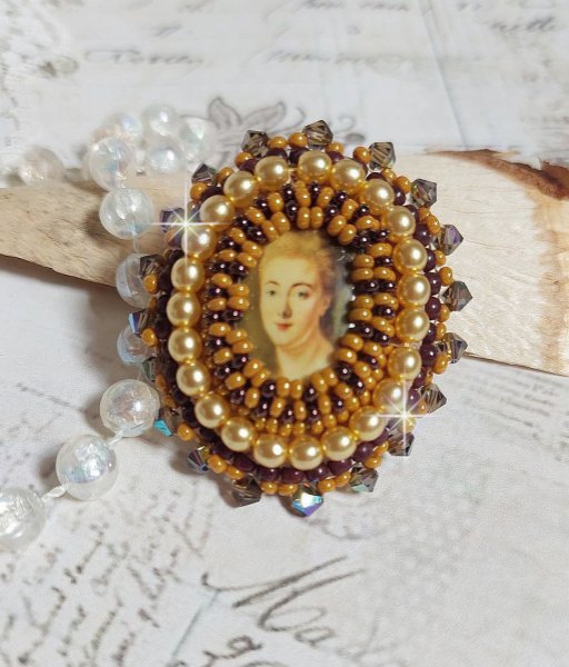 Mme de Pompadour ring geborduurd met parels, Swarovski kristal, een zeer mooie verleiding