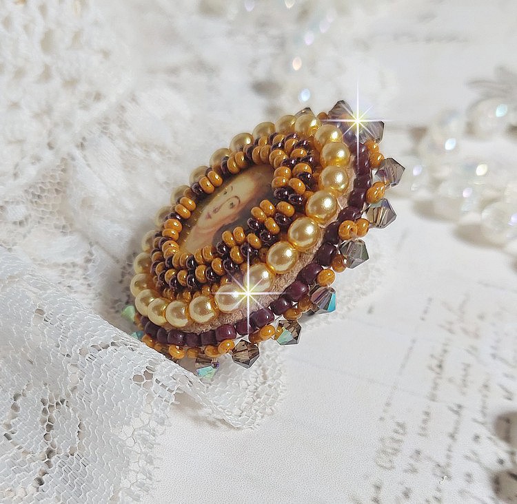 Mme de Pompadour ring geborduurd met parels, Swarovski kristal, een zeer mooie verleiding