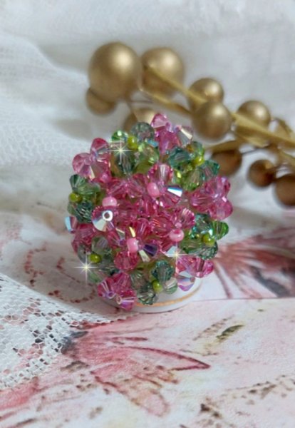 Miss Lady ring met facetten en draaiende toppen in Swarovski kristal