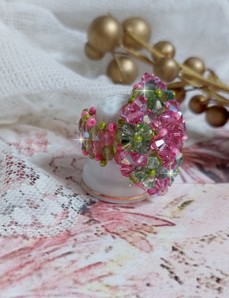 Miss Lady ring met facetten en draaiende toppen in Swarovski kristal