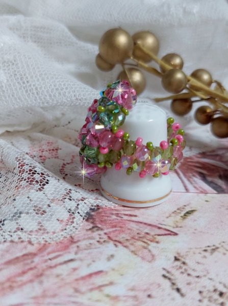 Miss Lady ring met facetten en draaiende toppen in Swarovski kristal