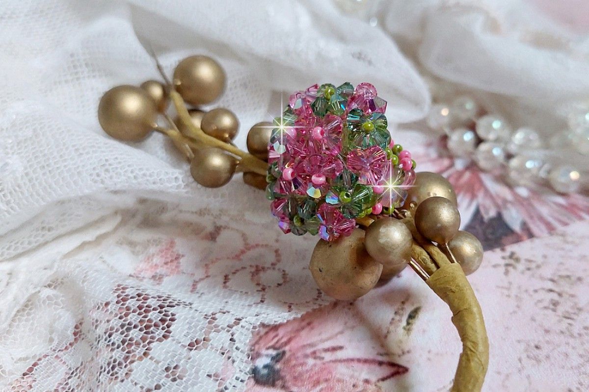 Miss Lady ring met facetten en draaiende toppen in Swarovski kristal