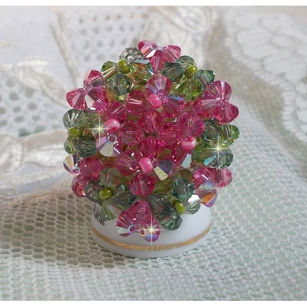 Miss Lady ring met facetten en draaiende toppen in Swarovski kristal