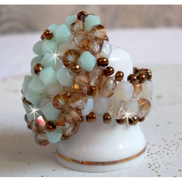 Waterlelie ring met Swarovski kristal facetten en spinners