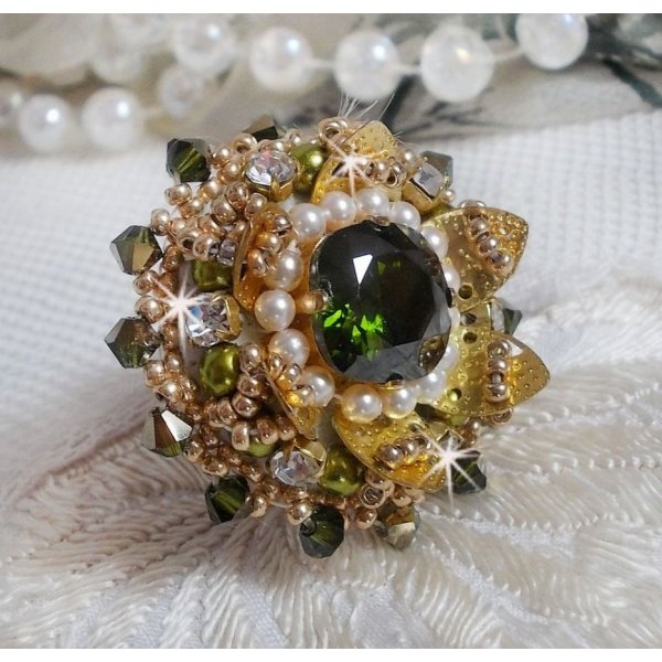 L'Oiseau des Iles Groen Gouden Ring geborduurd met Swarovski kristallen, chatons, parels en rocailles