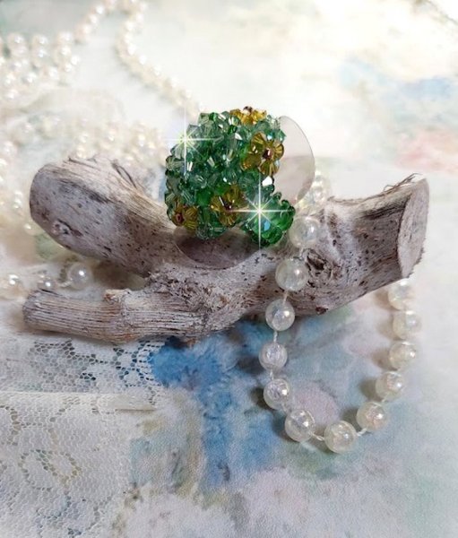 Tedere Groene Ring met Swarovski Kristal Facetten en Spinners