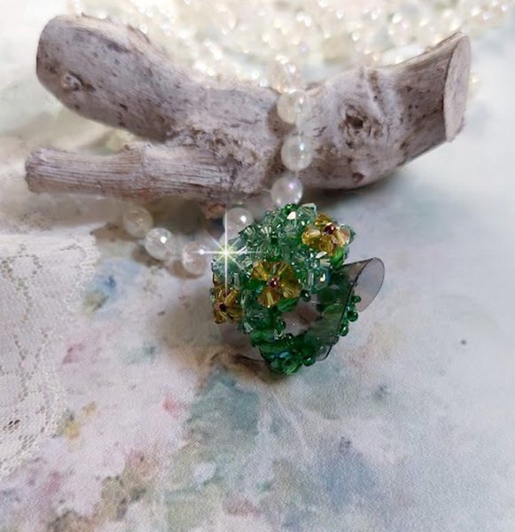 Tedere Groene Ring met Swarovski Kristal Facetten en Spinners