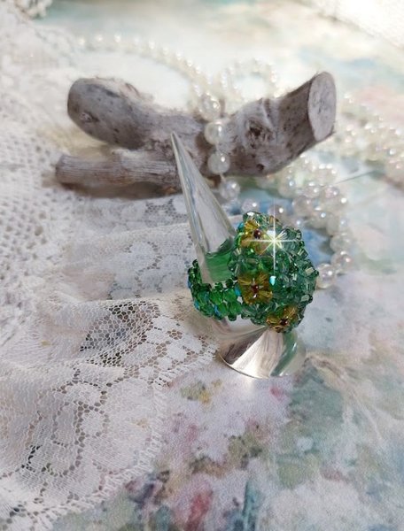 Tedere Groene Ring met Swarovski Kristal Facetten en Spinners
