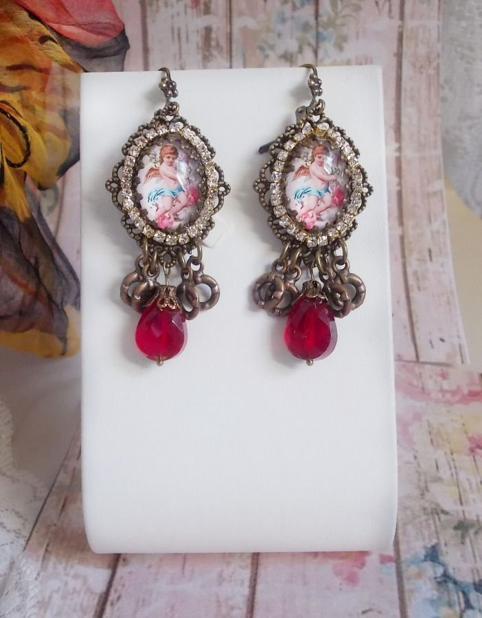 BO Petit Ange gemaakt met vergrotende Engel cabochons, kristallen, bedels en glazen kralen