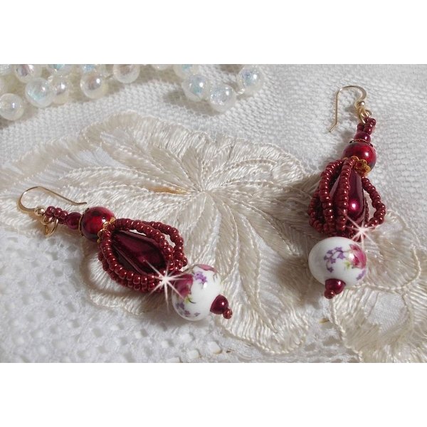 BO Art'D gemonteerd met porseleinen kralen, parels, Miyuki rocailles en 14 karaats Gold Filled oorhaken.