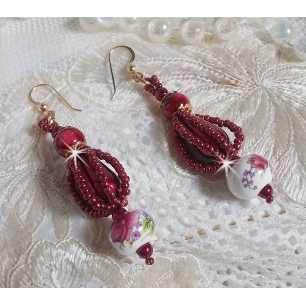 BO Art'D gemonteerd met porseleinen kralen, parels, Miyuki rocailles en 14 karaats Gold Filled oorhaken.