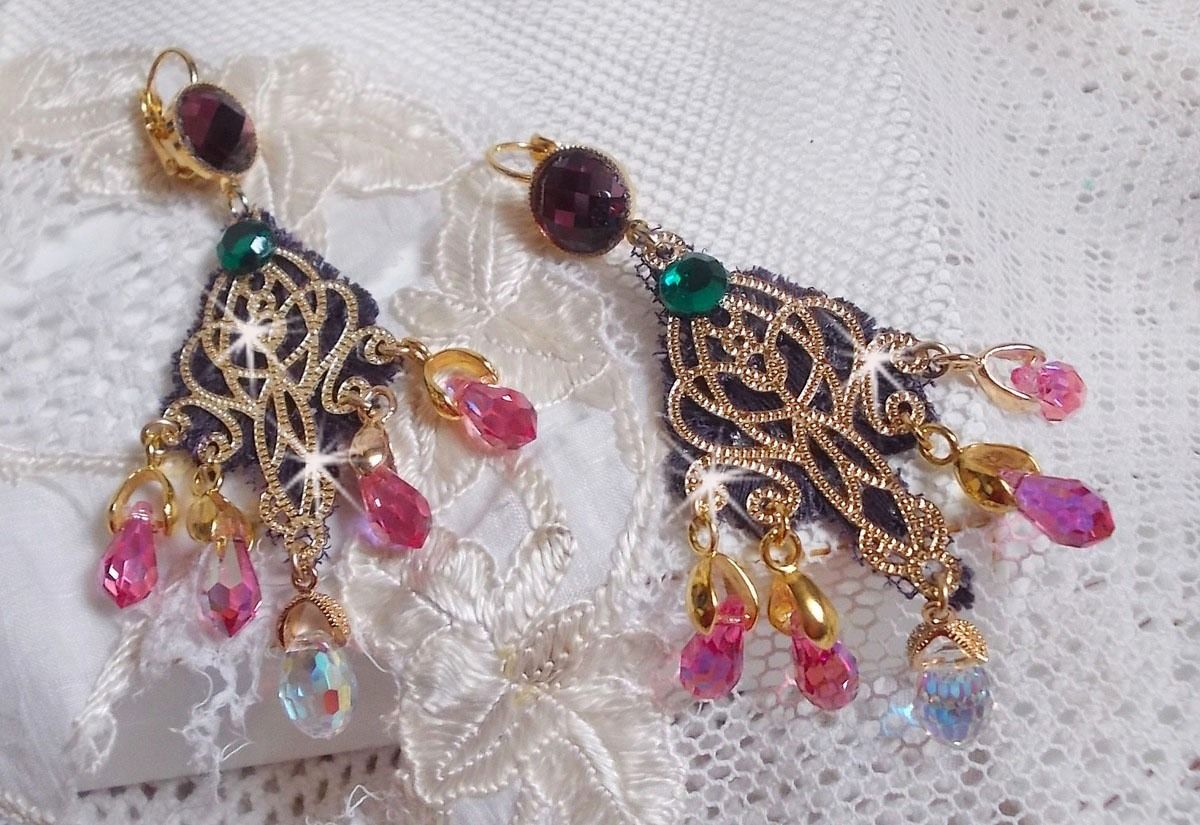 BO Asiane gemaakt met Swarovski Crystal Drops, 1950's Violet kant en glazen kralen.