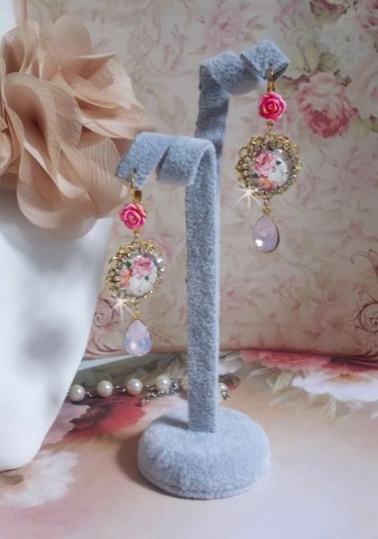 BO Bouquet Valentine gemaakt met rozenboeket glazen cabochons, hars cabochons en Swarovski kristallen. 