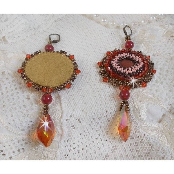 BO Topaas geborduurd met mahonie parelschijven, gladde ronde kralen, Swarovski kristallen en rocailles.